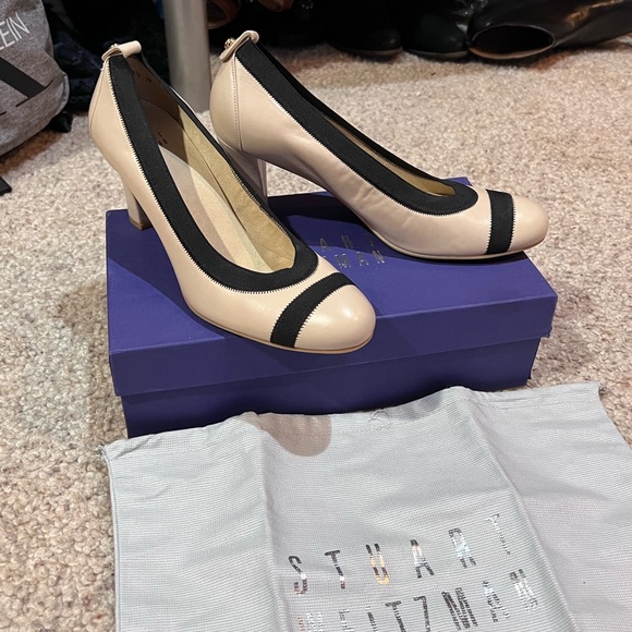 Stuart Weitzman Easily Elastic Leather Pan Nappa Pumps - Picture 15 of 16